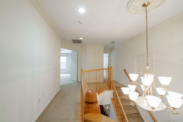 9 Mohannis Way, Kings Park, NY 11754