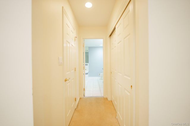 9 Mohannis Way, Kings Park, NY 11754