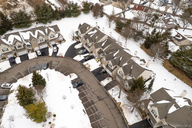 9 Mohannis Way, Kings Park, NY 11754