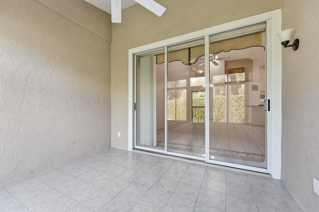 1578 SW Harbour Isles Circle 72, Port St Lucie, FL 34986