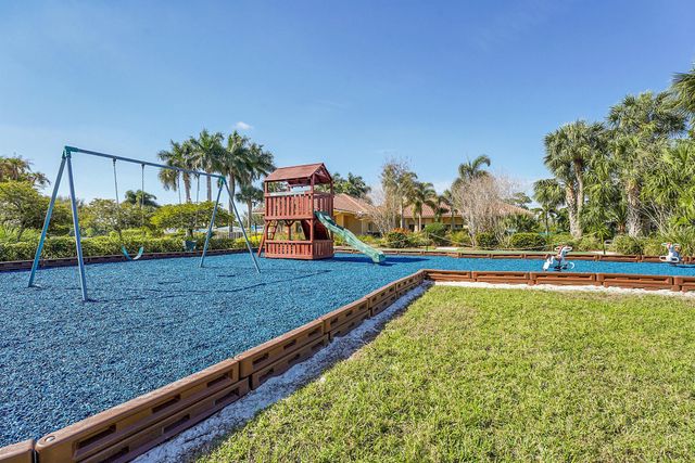 1578 SW Harbour Isles Circle 72, Port St Lucie, FL 34986