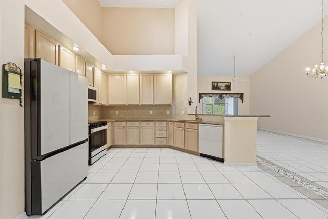 1578 SW Harbour Isles Circle 72, Port St Lucie, FL 34986