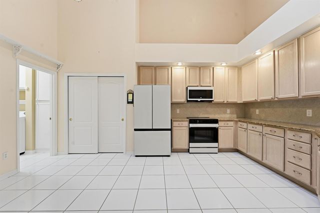 1578 SW Harbour Isles Circle 72, Port St Lucie, FL 34986