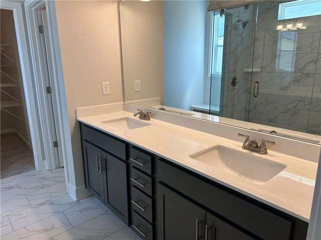 112 Rose Lake Court, Hoschton, GA 30548