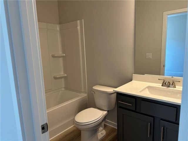 112 Rose Lake Court, Hoschton, GA 30548