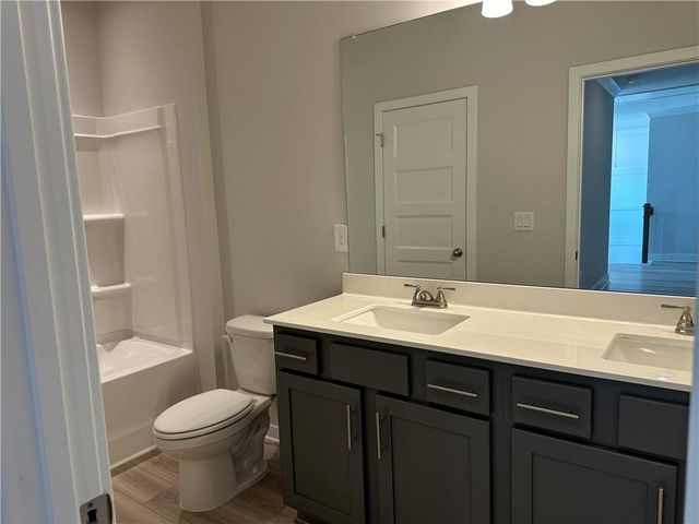 112 Rose Lake Court, Hoschton, GA 30548