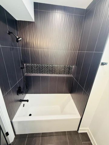 155 N La Crosse Avenue, Chicago, IL 60644