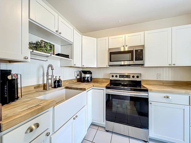 1090 Bianca Drive NE, Palm Bay, FL 32905