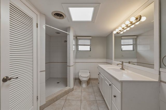 284 Allenwood Drive, Lauderdale-By-The-Sea, Lauderdale By The Sea, FL 33308