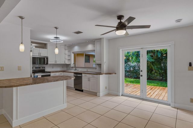 284 Allenwood Drive, Lauderdale-By-The-Sea, Lauderdale By The Sea, FL 33308