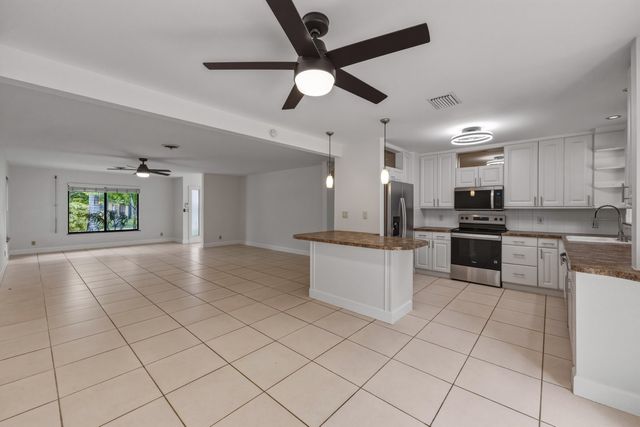 284 Allenwood Drive, Lauderdale-By-The-Sea, Lauderdale By The Sea, FL 33308