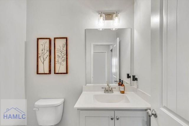 92 Baker Field Lane SE, Ludowici, GA 31316