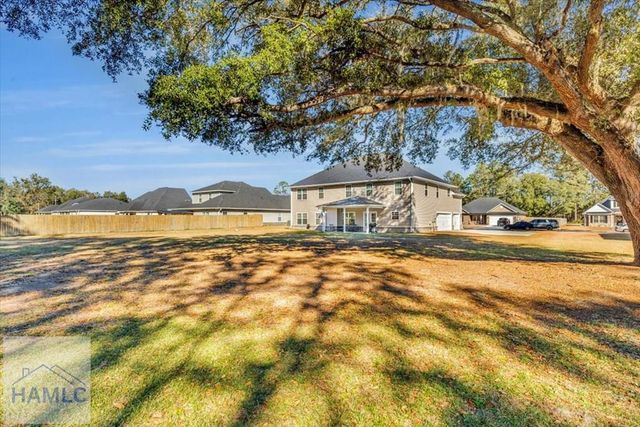 92 Baker Field Lane SE, Ludowici, GA 31316