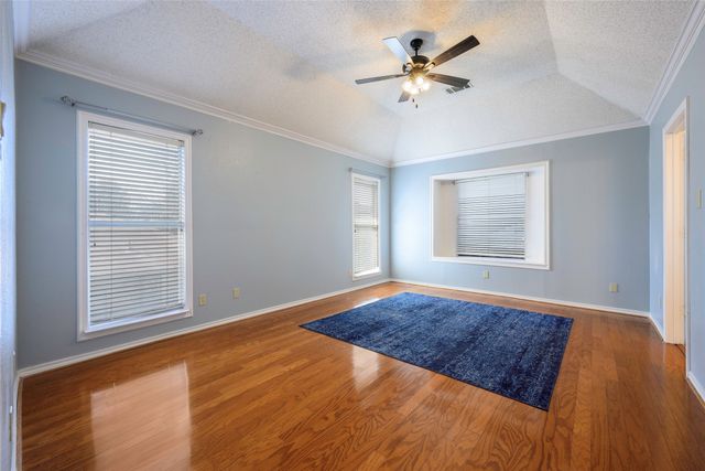 1716 Creekway Drive, Lewisville, TX 75067