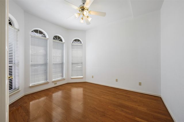 1716 Creekway Drive, Lewisville, TX 75067