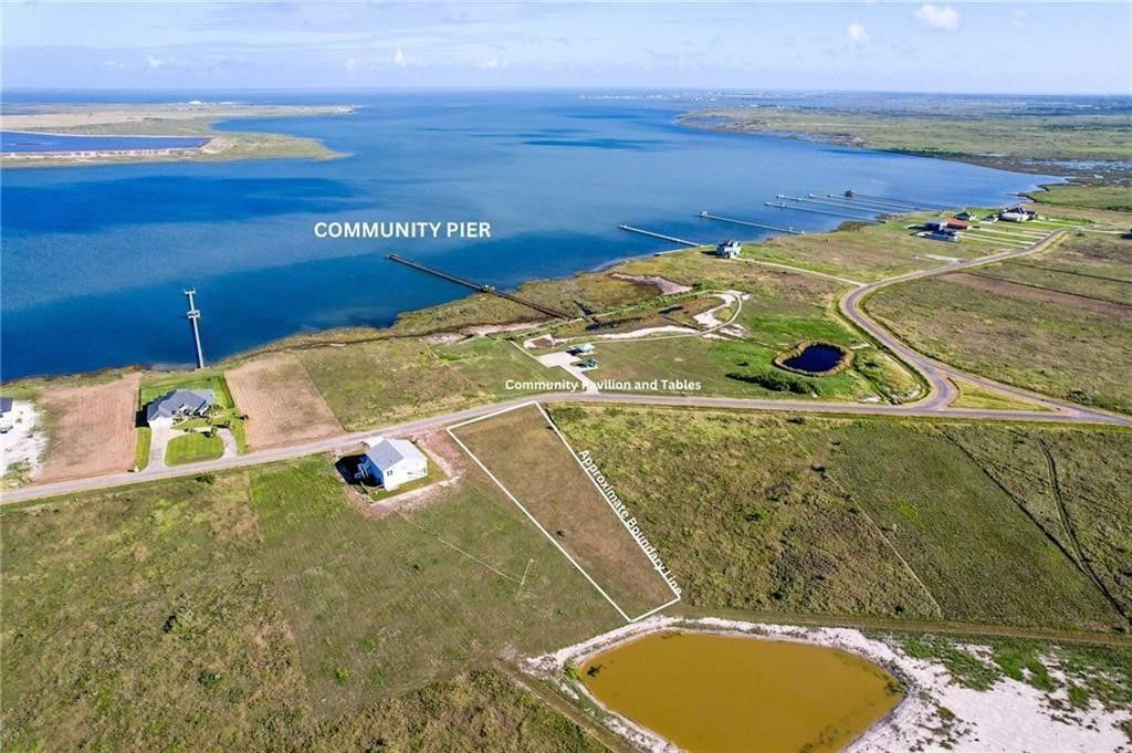 148 Sunrise Dr, Rockport, TX 78382 — photo 4