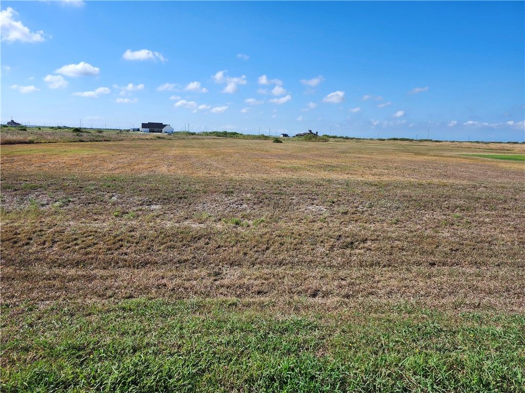 148 Sunrise Dr, Rockport, TX 78382 — photo 5