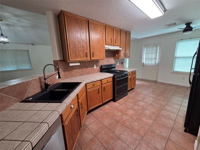 21463 Palace Pines Drive, Kingwood, TX 77339