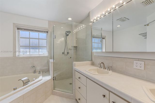 866 NE 99th St, Miami Shores, FL 33138