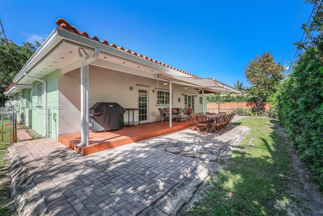 866 NE 99th St, Miami Shores, FL 33138