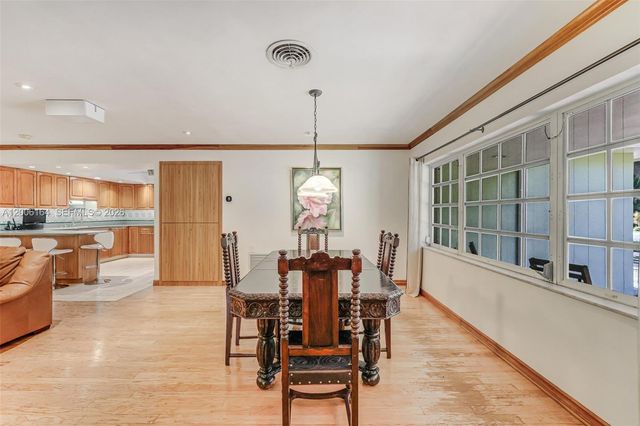 866 NE 99th St, Miami Shores, FL 33138