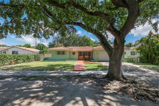 866 NE 99th St, Miami Shores, FL 33138