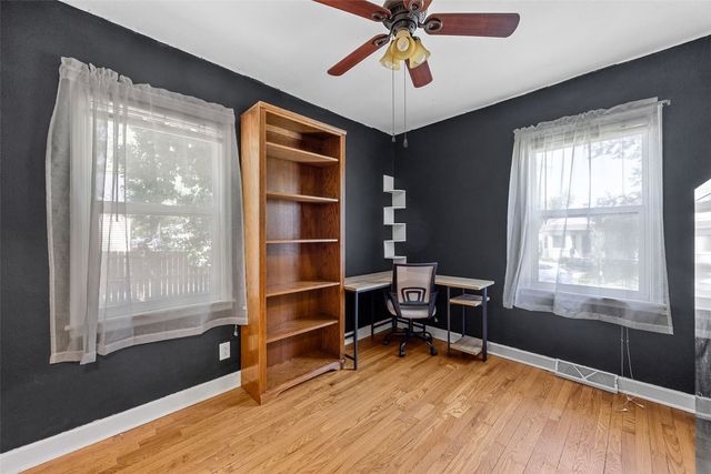 1300 English Boulevard, Marion, IA 52302
