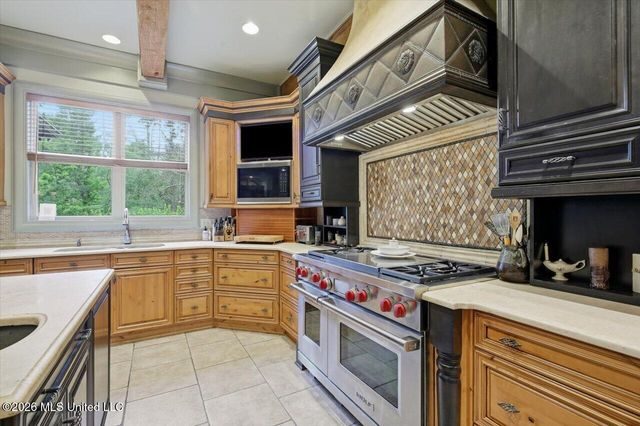 385 Kingsbridge Road, Madison, MS 39110