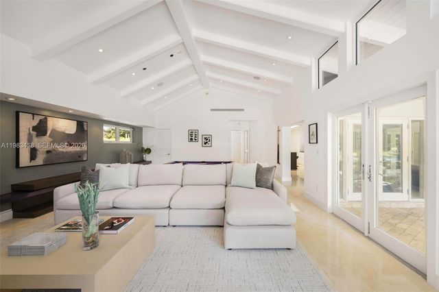 9000 Arvida Dr, Coral Gables, FL 33156