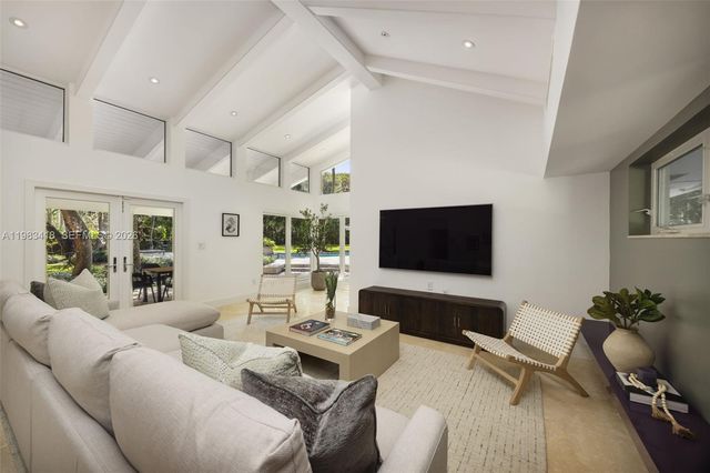 9000 Arvida Dr, Coral Gables, FL 33156