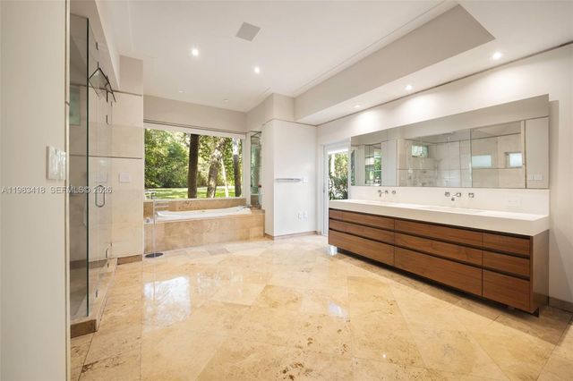 9000 Arvida Dr, Coral Gables, FL 33156