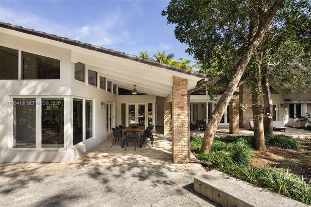 9000 Arvida Dr, Coral Gables, FL 33156
