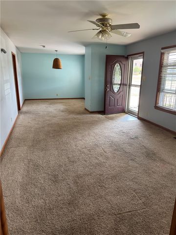 215 W Jefferson Street, Siloam Springs, AR 72761