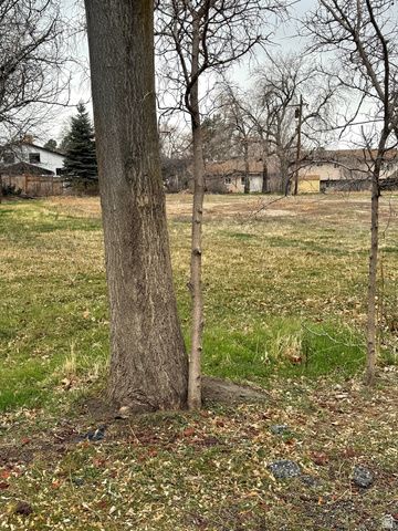3526 E FORT UNION BVD BLVD, Cottonwood Heights, UT 84121