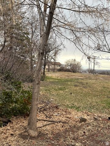 3526 E FORT UNION BVD BLVD, Cottonwood Heights, UT 84121