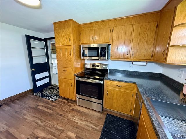 307 Pleasant Drive, Manlius, NY 13057
