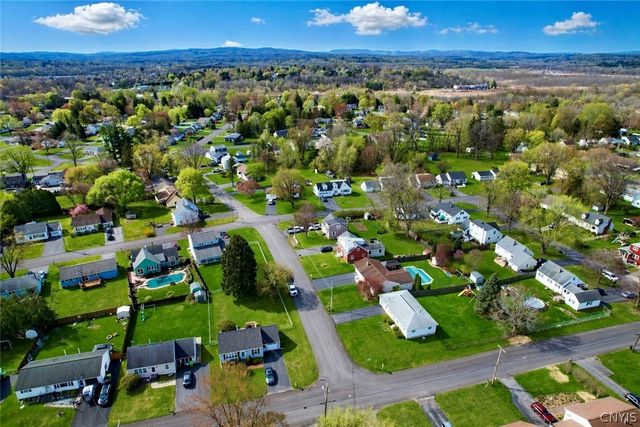 307 Pleasant Drive, Manlius, NY 13057