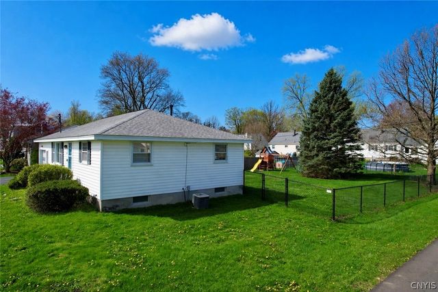 307 Pleasant Drive, Manlius, NY 13057
