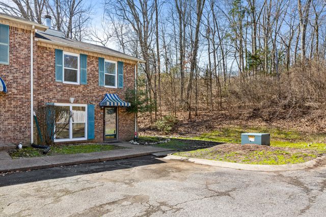 513 Williamsburg Dr, Nashville, TN 37214