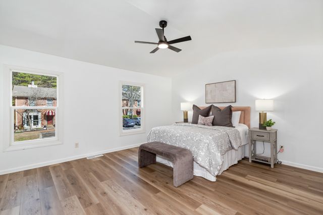 513 Williamsburg Dr, Nashville, TN 37214