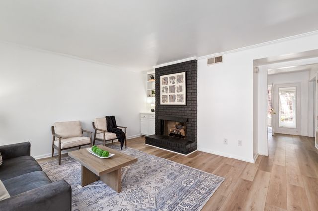 513 Williamsburg Dr, Nashville, TN 37214