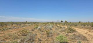 175th St E / Ave W10, Llano, CA 93544