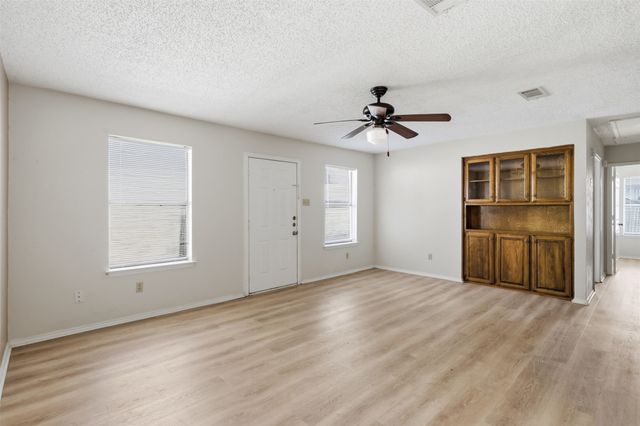 413 Gabe Court, Denton, TX 76207