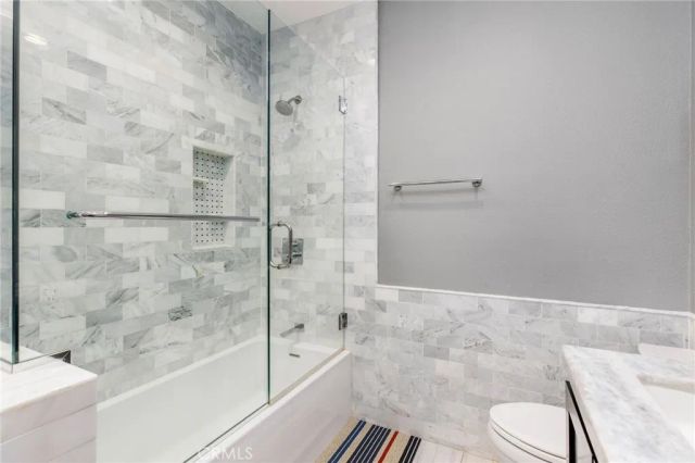 425 E Ocean Boulevard 320, Long Beach, CA 90802