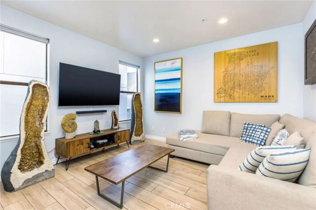 425 E Ocean Boulevard 320, Long Beach, CA 90802