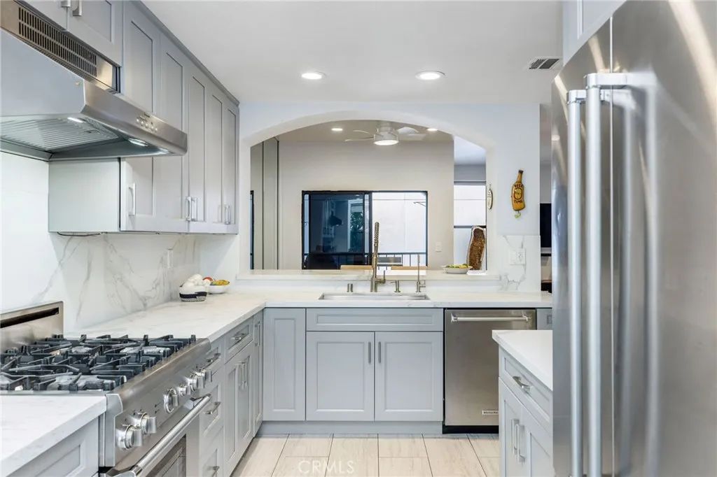 425 E Ocean Boulevard 320, Long Beach, CA 90802