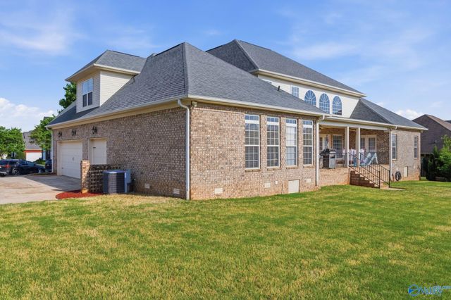 458 Natures Way SW, Huntsville, AL 35824