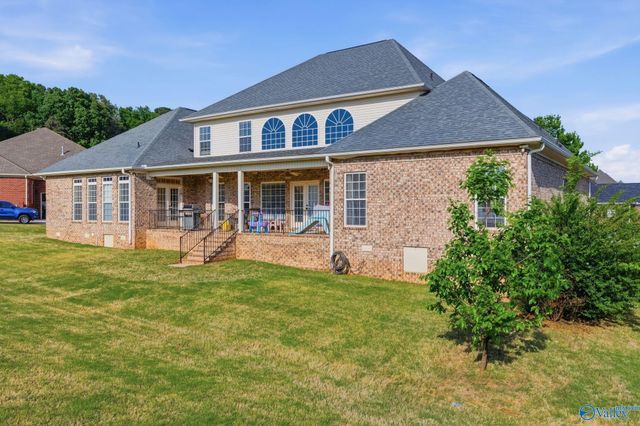 458 Natures Way SW, Huntsville, AL 35824
