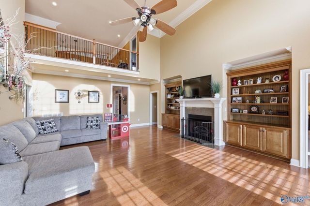 458 Natures Way SW, Huntsville, AL 35824