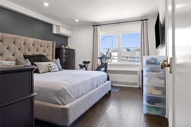 1902 Bronxdale Avenue, Bronx, NY 10462